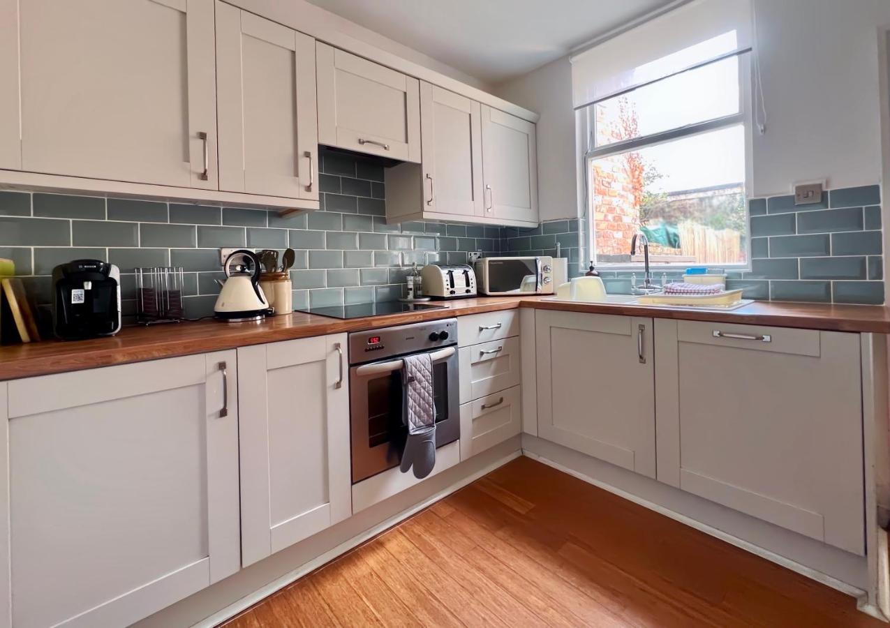 Charming Victorian Cottage Steps From Historic Chester - Free Parking Esterno foto