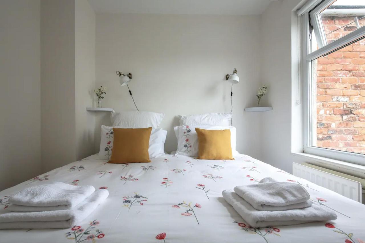 Charming Victorian Cottage Steps From Historic Chester - Free Parking Esterno foto